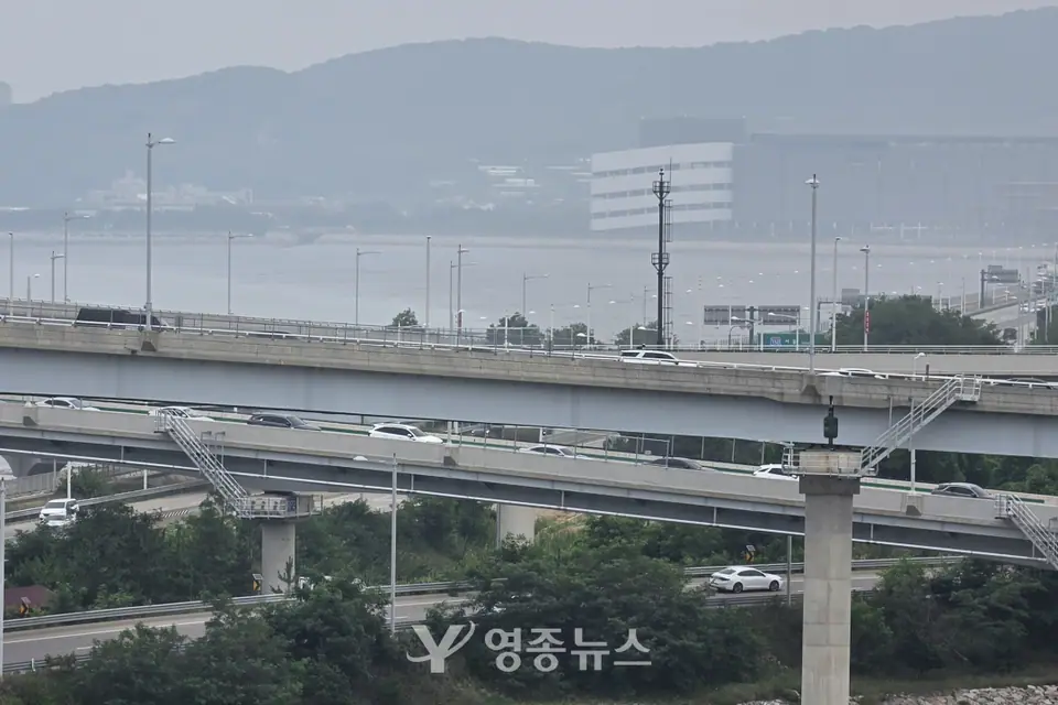 신도평화대교 개통 후 첫 연휴 '교통대란'… 예견된 우려 현실로